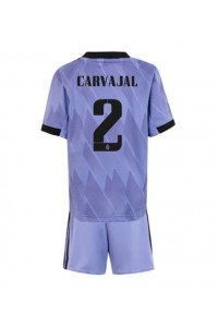 Real Madrid Daniel Carvajal #2 Babyklær Borte Fotballdrakt til barn 2022-23 Korte ermer (+ Korte bukser)